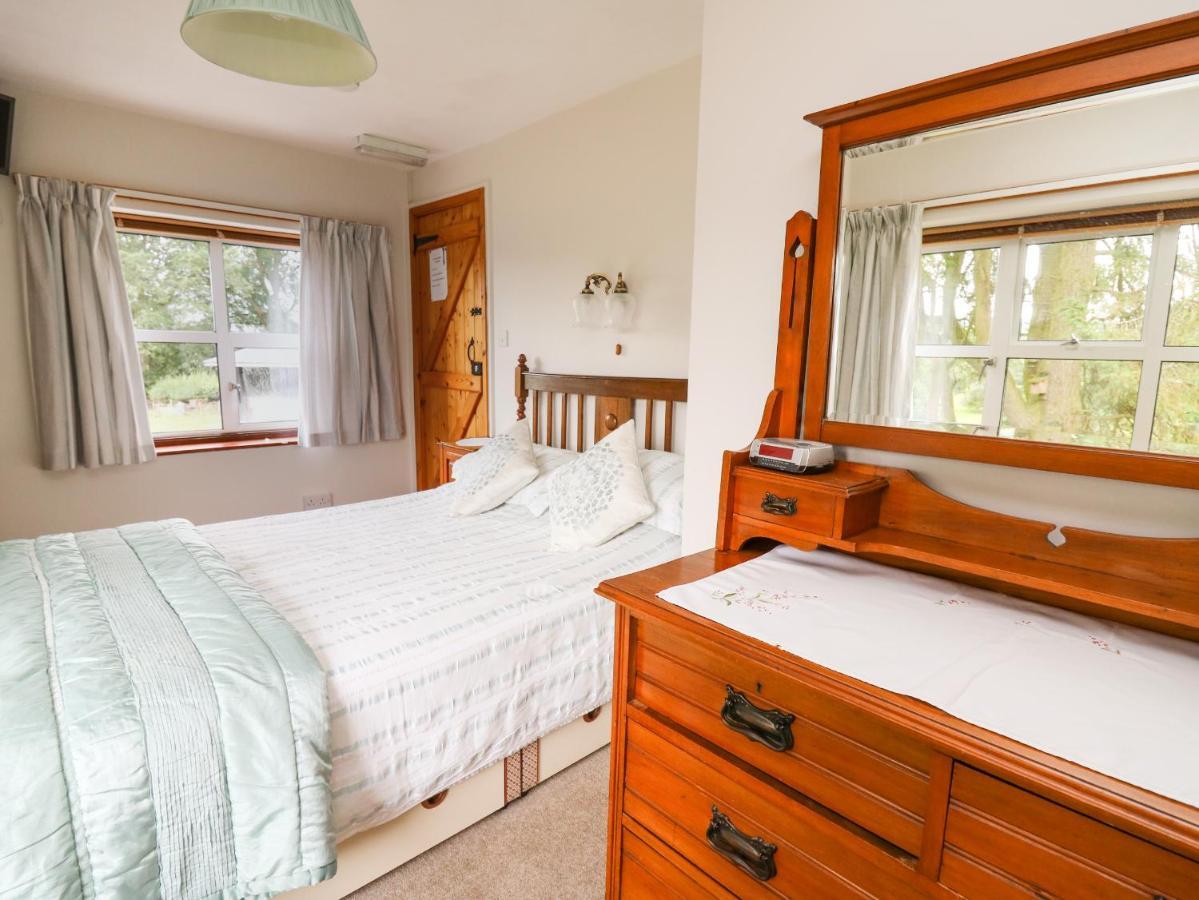 Holly Farm Cottage Newbridge on Wye ภายนอก รูปภาพ