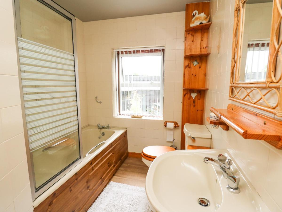 Holly Farm Cottage Newbridge on Wye ภายนอก รูปภาพ
