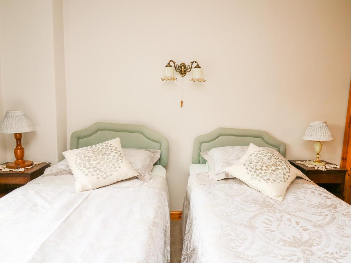 Holly Farm Cottage Newbridge on Wye ภายนอก รูปภาพ